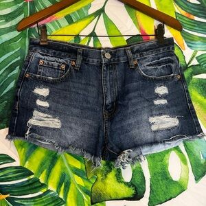 Aeropostale 6 Dark Wash Aero Cheeky Short Concert Spring Summer Distressed Short